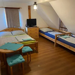 Pensión Gaestehaus, Zirndorf
