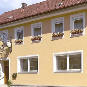 Hotel U. Restaurant Goldener Greifen, Donauwörth